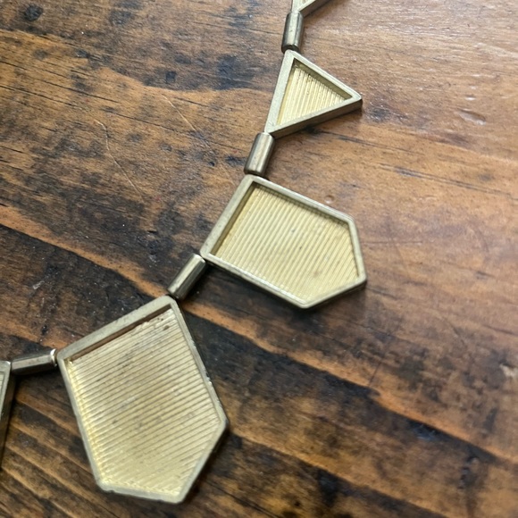 Black and gold enamel statement necklace - Picture 5 of 5